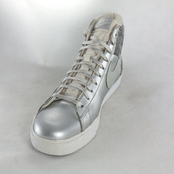 Pair NIKE Blazer SP Metallic Silver/White Sneakers VTG Sz 10 US M 11.5 W - Picture 5 of 8